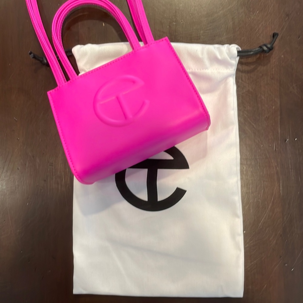TELFAR mini bag. NEVER WORN. Fuschia. 7”x5”